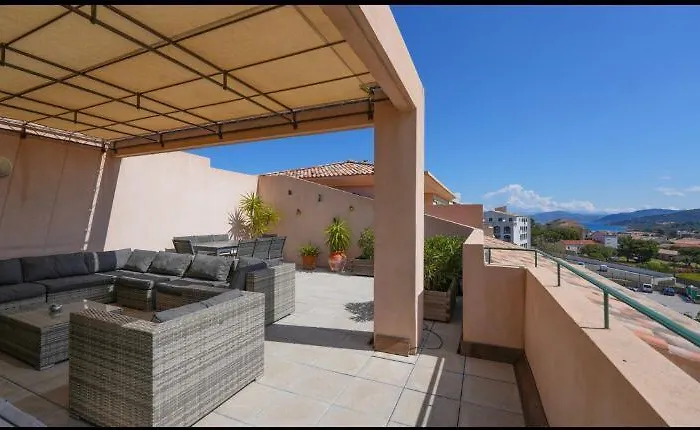 Chez Pasqua ! Spacieux Avec Terrasse 2 6 Couchages En Rooftop Appartamento *